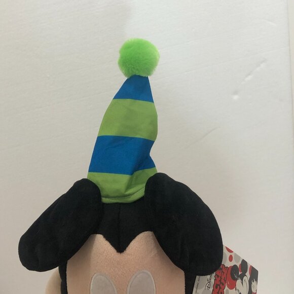 NWT Disney Mickey Mouse 22" Birthday Greeter Plush Holding Gift - Picture 6 of 10